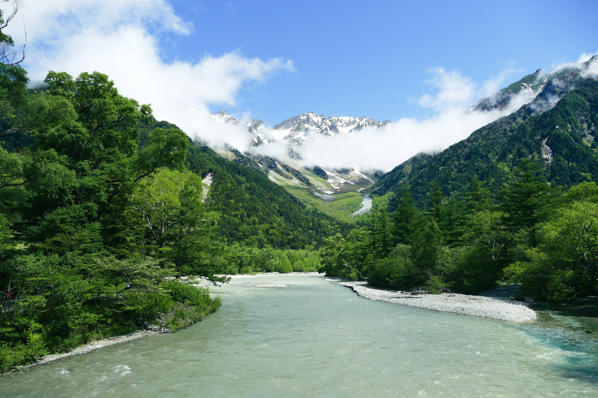 信州の山並み